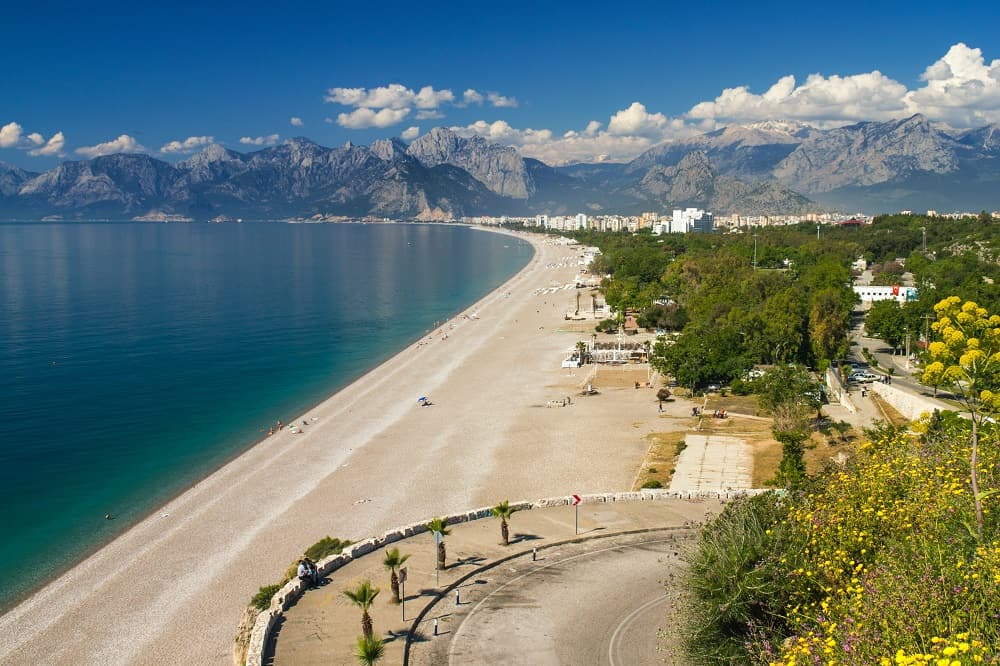 De ce este Antalya o destinatie de vacanta impresionanta?