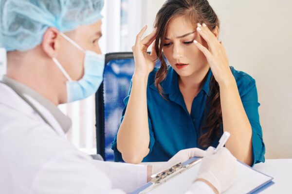 Durerile de cap repetate: când necesită evaluare medicală